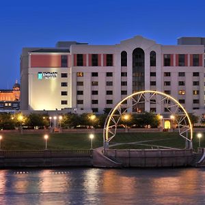 Embassy Suites Des Moines Downtown